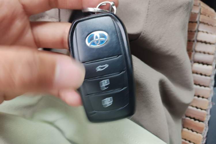 Used Toyota Corolla 2023 1.8L Smart Electric Hybrid Dual-Motor Pioneer Edition Vehicle Key