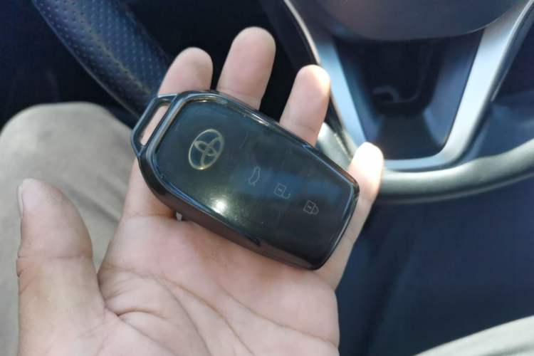 Used Toyota Corolla 2023 1.8L Smart Electric Hybrid Dual-Motor Elite Edition Vehicle Key