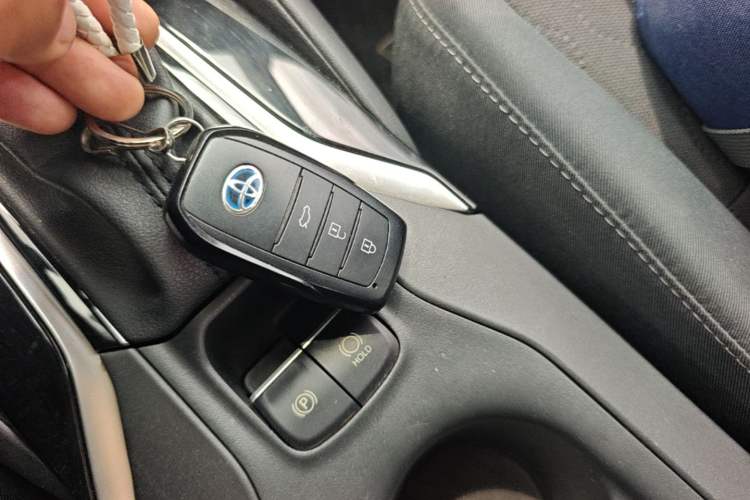 Used Toyota Corolla 2023 1.8L Smart Electric Hybrid Dual-Motor Elite Edition Vehicle Key