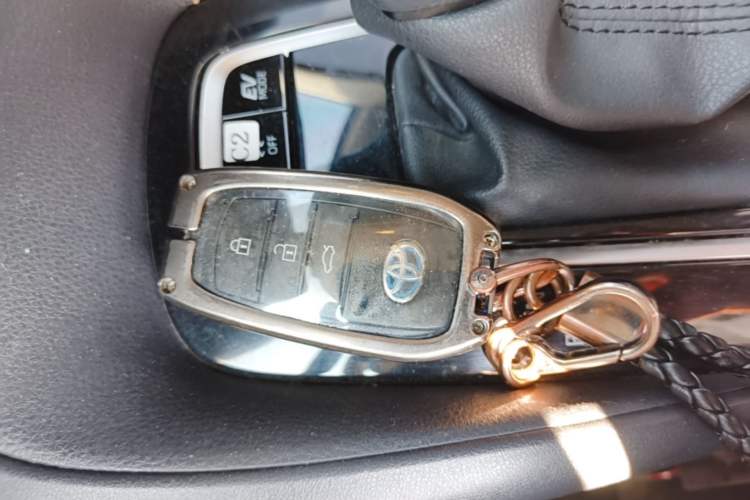 Used Toyota Corolla 2023 1.8L Smart Electric Hybrid Dual-Motor Pioneer Edition Vehicle Key