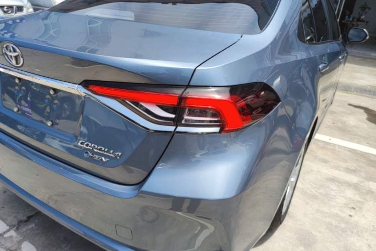 Used Toyota Corolla 2024 1.8L Smart Electric Hybrid Dual-Engine Elite Edition Exterior 3