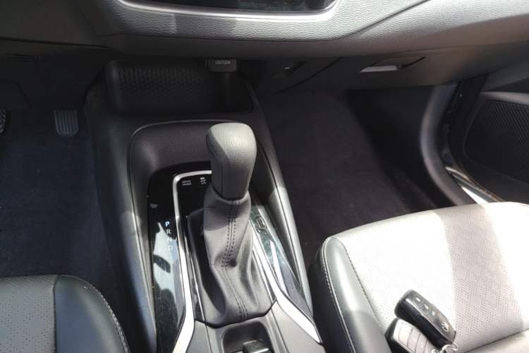 Used Toyota Corolla 2024 1.8L Smart Electric Hybrid Dual-Engine Elite Edition Gear Lever