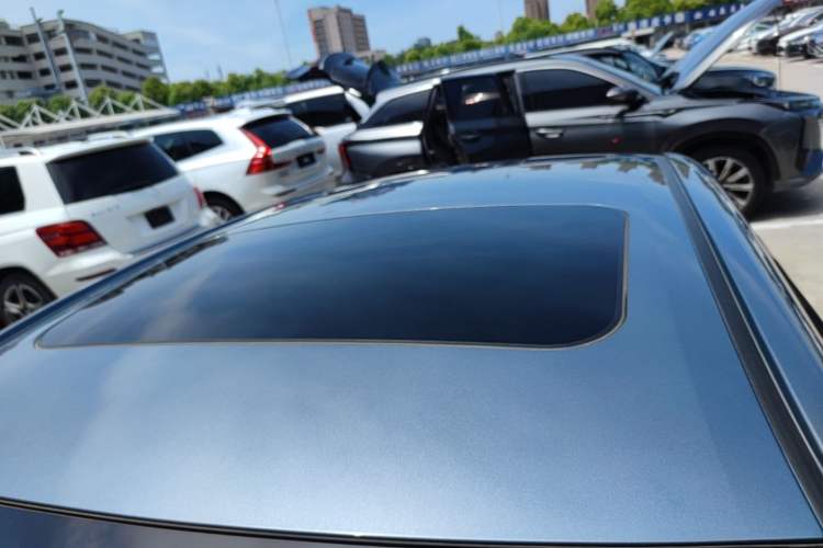 Used Toyota Corolla 2024 1.8L Smart Electric Hybrid Dual-Engine Elite Edition Roof