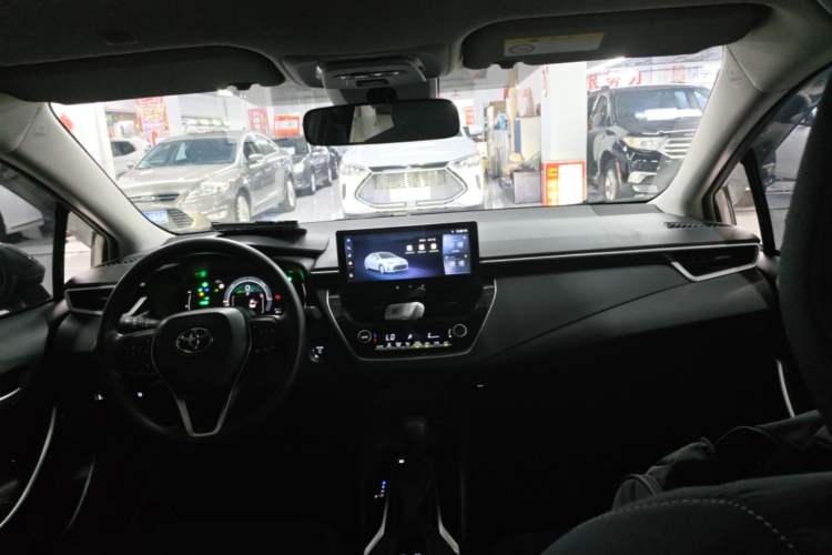 Used Toyota Corolla 2024 1.8L Smart Electric Hybrid Dual-Engine Pioneer Edition Center Console