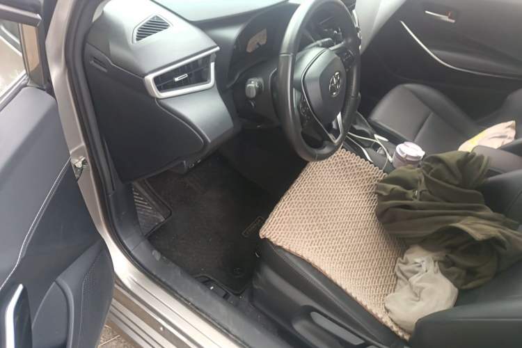Used Toyota Corolla 2024 1.8L Smart Electric Hybrid Dual-Engine Elite Edition Driver Seat