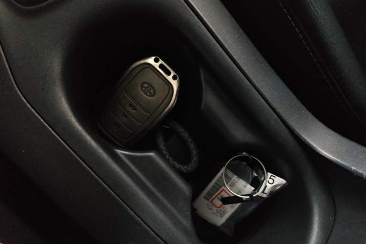 Used Toyota Corolla 2024 1.8L Smart Electric Hybrid Dual-Engine Pioneer Edition Interior 1
