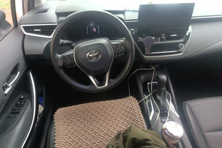 Used Toyota Corolla 2024 1.8L Smart Electric Hybrid Dual-Engine Elite Edition Steering Wheel