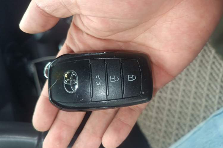 Used Toyota Corolla 2024 1.8L Smart Electric Hybrid Dual-Engine Elite Edition Vehicle Key
