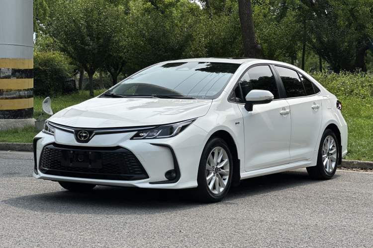 Used Toyota Corolla 2024 1.8L Smart Electric Hybrid Dual-Engine Elite Edition Guazi used car, China used car export, Used car for sale, Used cars, Cheapest cars for sale