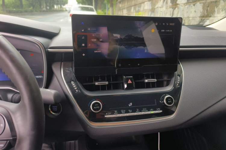 Used Toyota Corolla 2024 1.2T Elite Edition Audio And AC Panel