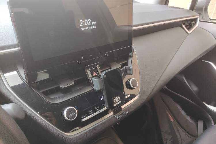 Used Toyota Corolla 2024 1.8L Smart Electric Hybrid Dual-Engine Pioneer Edition Audio And AC Panel