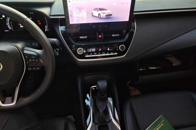 Used Toyota Corolla 2024 1.8L Smart Electric Hybrid Dual-Engine Elite Edition Audio And AC Panel