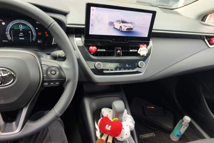 Used Toyota Corolla 2024 1.8L Smart Electric Hybrid Dual-Engine Elite Edition Audio And AC Panel
