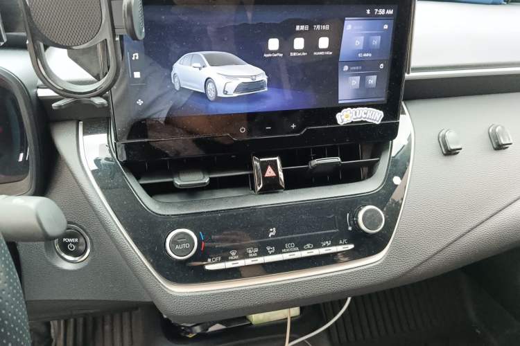 Used Toyota Corolla 2024 1.8L Smart Electric Hybrid Dual-Engine Pioneer Edition Audio And AC Panel