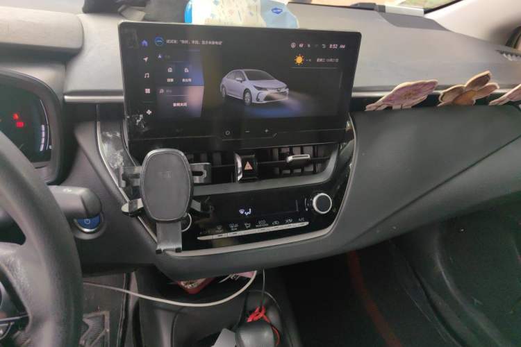 Used Toyota Corolla 2024 1.8L Smart Electric Hybrid Dual-Engine Elite Edition Audio And AC Panel