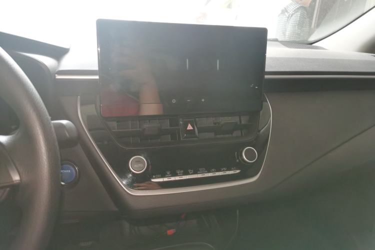 Used Toyota Corolla 2024 1.8L Smart Electric Hybrid Dual-Engine Pioneer Edition Center Console