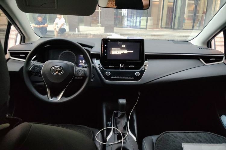 Used Toyota Corolla 2024 1.2T Elite Edition Center Console