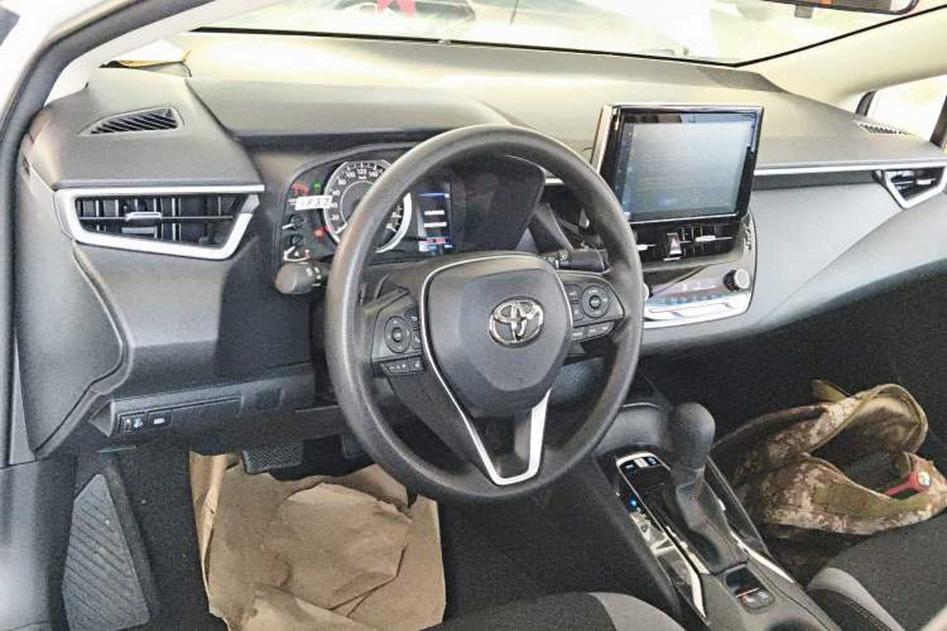 Used Toyota Corolla 2024 1.2T Elite Edition Center Console