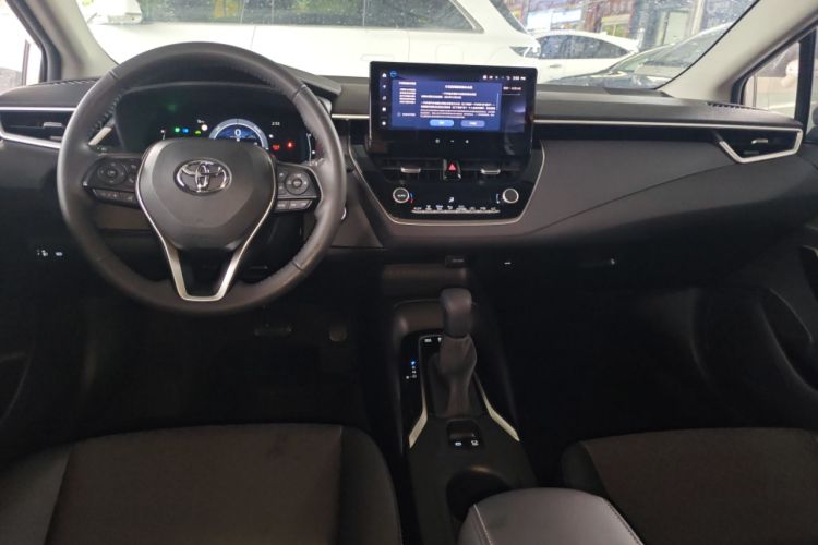 Used Toyota Corolla 2024 1.8L Smart Electric Hybrid Dual-Engine Elite Edition Center Console