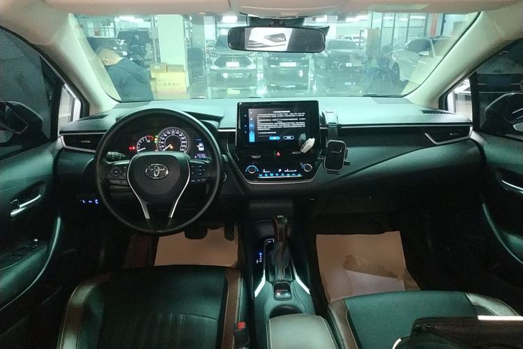 Used Toyota Corolla 2024 1.2T Elite Edition Center Console