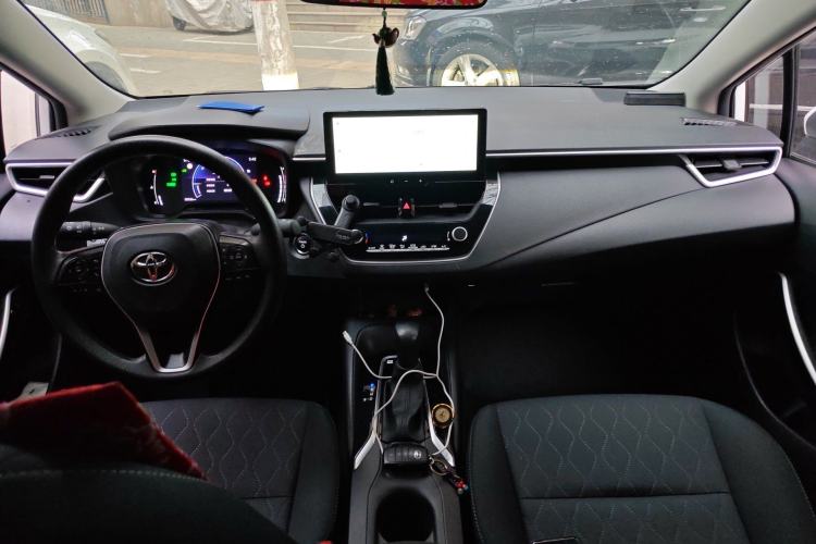 Used Toyota Corolla 2024 1.8L Smart Electric Hybrid Dual-Engine Elite Edition Center Console