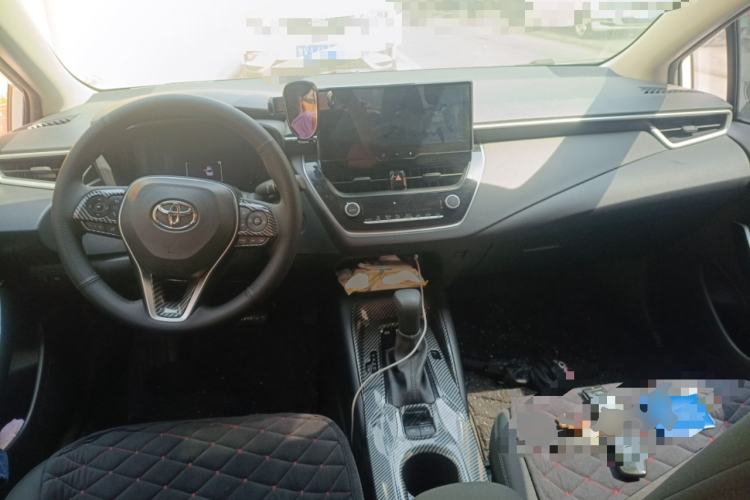 Used Toyota Corolla 2024 1.8L Smart Electric Hybrid Dual-Engine Pioneer Edition Center Console