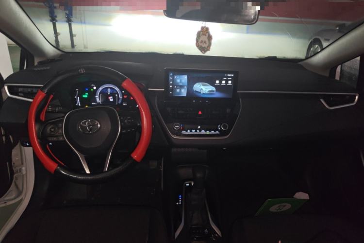 Used Toyota Corolla 2024 1.8L Smart Electric Hybrid Dual-Engine Pioneer Edition Center Console