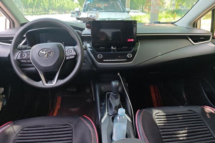 Used Toyota Corolla 2024 1.8L Smart Electric Hybrid Dual-Engine Pioneer Edition Center Console