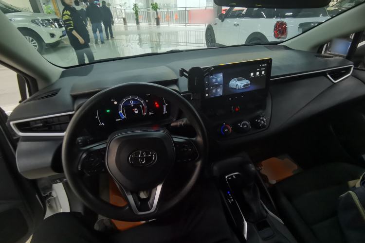 Used Toyota Corolla 2024 1.5L Pioneer Edition Center Console