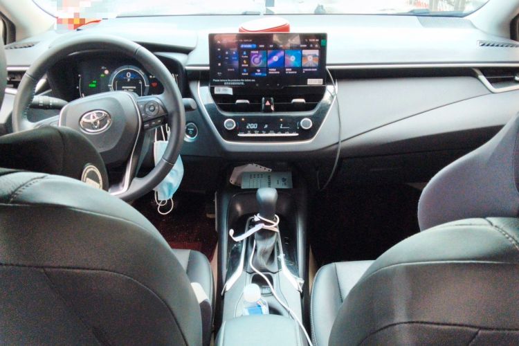 Used Toyota Corolla 2024 1.8L Smart Electric Hybrid Dual-Engine Elite Edition Center Console