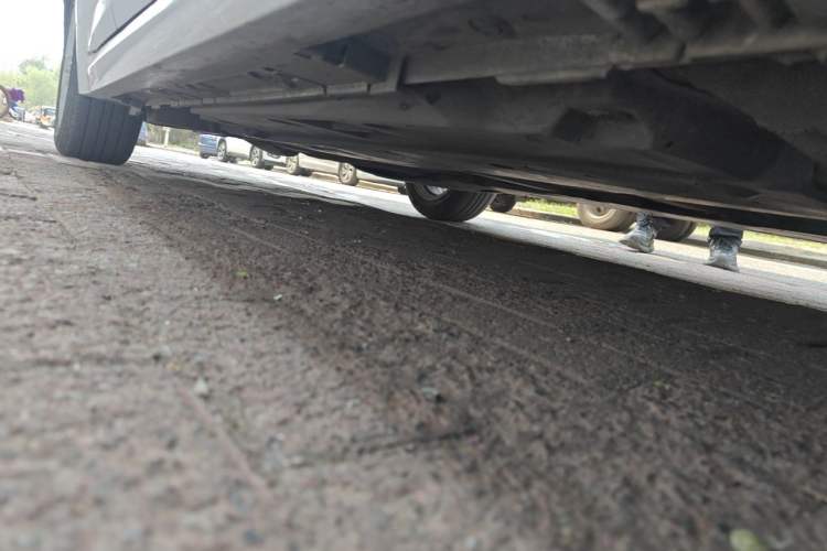 Used Toyota Corolla 2024 1.8L Smart Electric Hybrid Dual-Engine Elite Edition Chassis Front Right