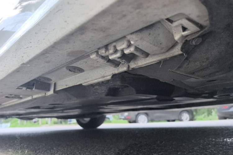 Used Toyota Corolla 2024 1.8L Smart Electric Hybrid Dual-Engine Elite Edition Chassis Front Right
