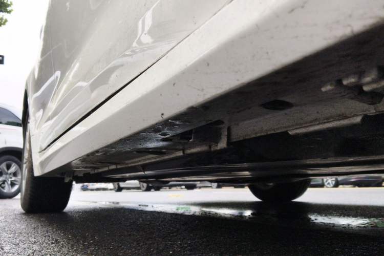 Used Toyota Corolla 2024 1.8L Smart Electric Hybrid Dual-Engine Elite Edition Chassis Front Right