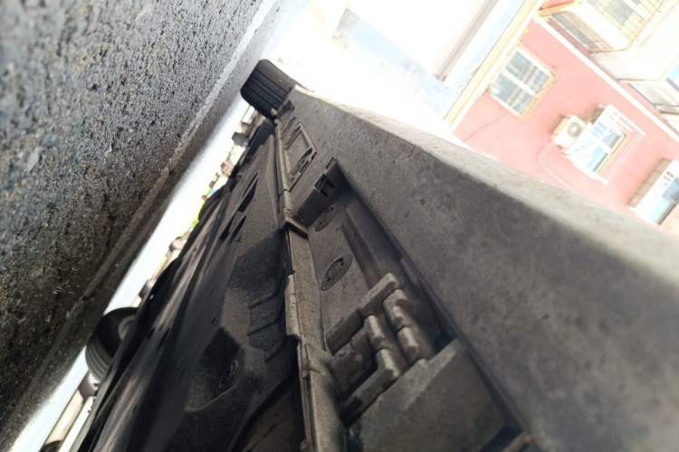 Used Toyota Corolla 2024 1.8L Smart Electric Hybrid Dual-Engine Pioneer Edition Chassis Front Right