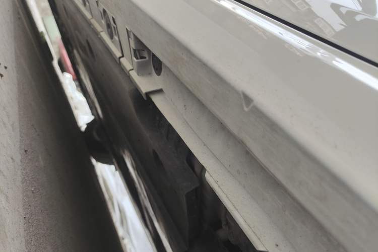 Used Toyota Corolla 2024 1.8L Smart Electric Hybrid Dual-Engine Pioneer Edition Chassis Rear Left