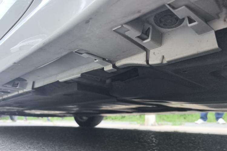 Used Toyota Corolla 2024 1.8L Smart Electric Hybrid Dual-Engine Elite Edition Chassis Rear Left