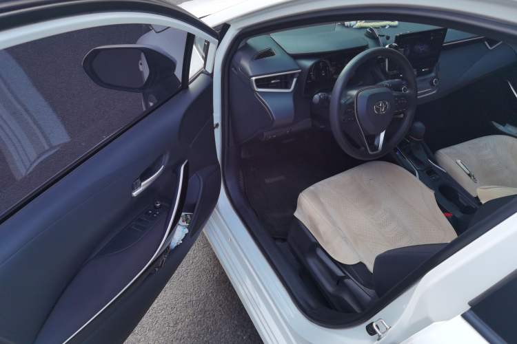Used Toyota Corolla 2024 1.8L Smart Electric Hybrid Dual-Engine Elite Edition Driver Seat