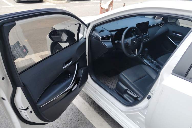 Used Toyota Corolla 2024 1.8L Smart Electric Hybrid Dual-Engine Elite Edition Driver Seat