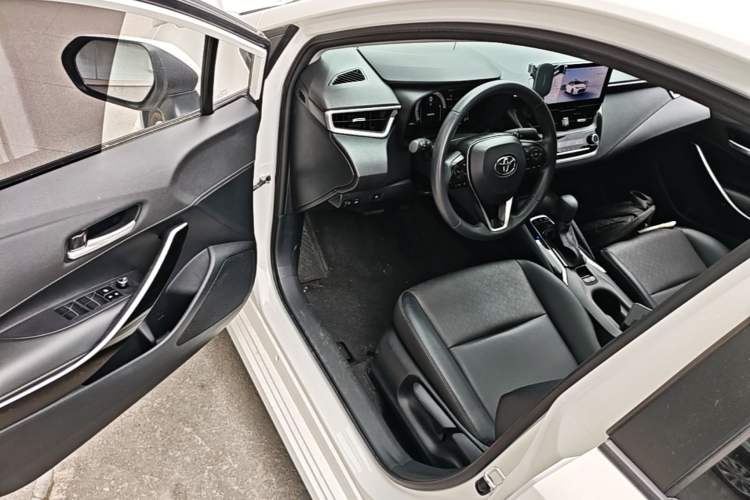 Used Toyota Corolla 2024 1.8L Smart Electric Hybrid Dual-Engine Elite Edition Driver Seat