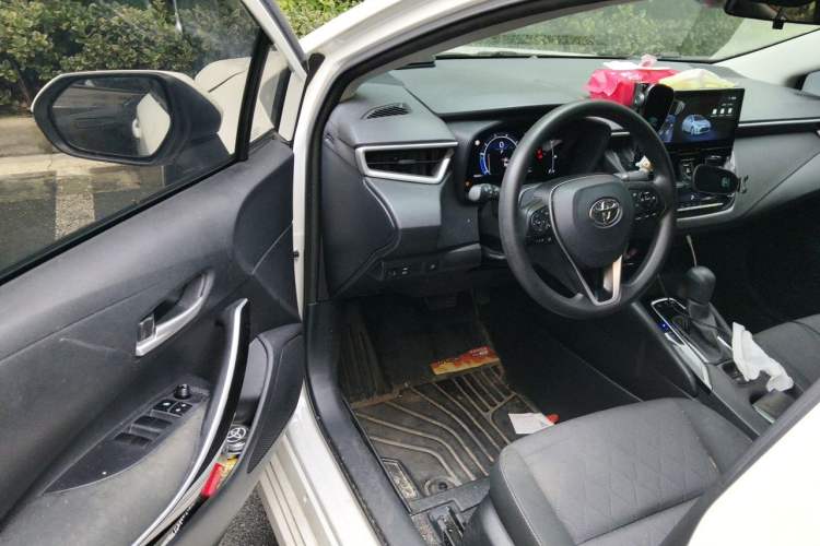 Used Toyota Corolla 2024 1.8L Smart Electric Hybrid Dual-Engine Pioneer Edition Driver Seat