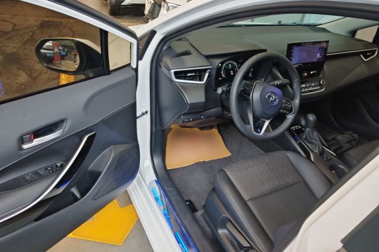 Used Toyota Corolla 2024 1.8L Smart Electric Hybrid Dual-Engine Elite Edition Driver Seat