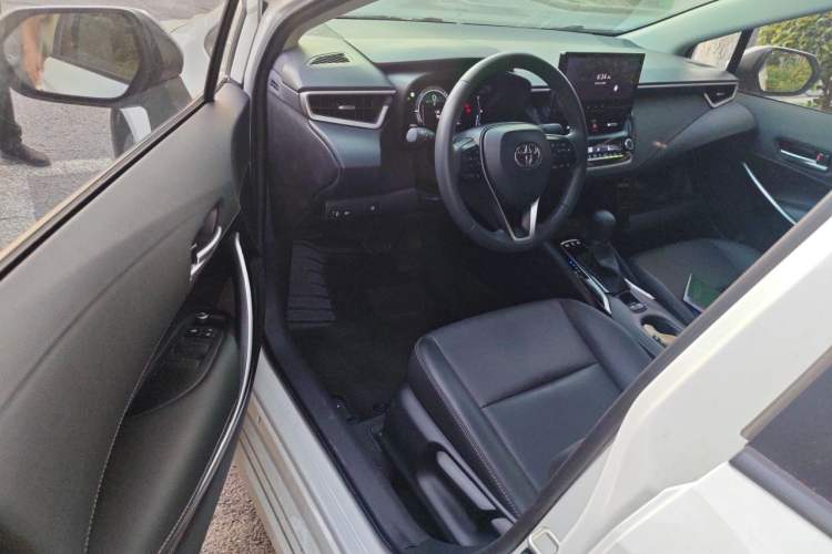 Used Toyota Corolla 2024 1.8L Smart Electric Hybrid Dual-Engine Elite Edition Driver Seat