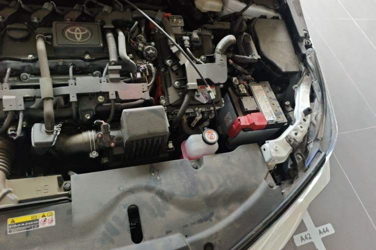 Used Toyota Corolla 2024 1.8L Smart Electric Hybrid Dual-Engine Pioneer Edition Engine Bay Left