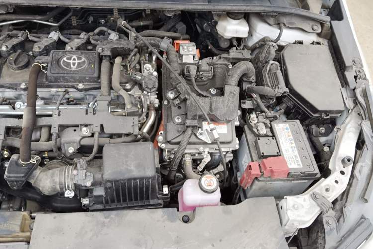 Used Toyota Corolla 2024 1.8L Smart Electric Hybrid Dual-Engine Pioneer Edition Engine Bay Left