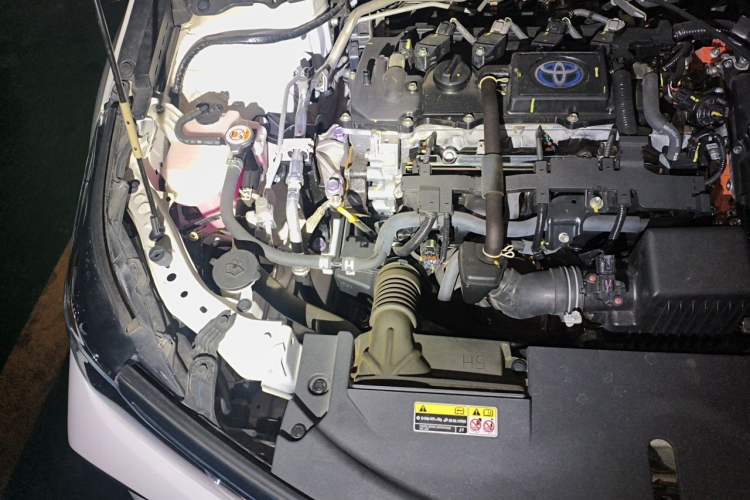 Used Toyota Corolla 2024 1.8L Smart Electric Hybrid Dual-Engine Pioneer Edition Engine Bay Right