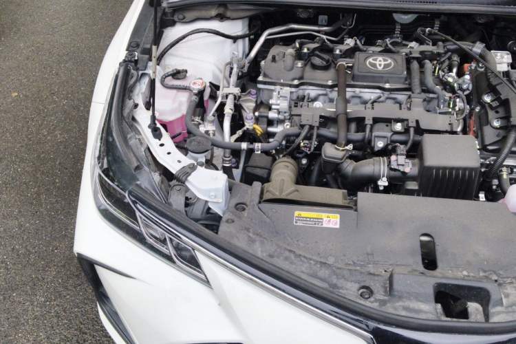 Used Toyota Corolla 2024 1.8L Smart Electric Hybrid Dual-Engine Elite Edition Engine Bay Right