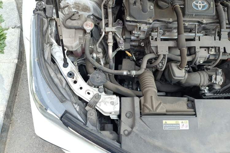 Used Toyota Corolla 2024 1.8L Smart Electric Hybrid Dual-Engine Pioneer Edition Engine Bay Right