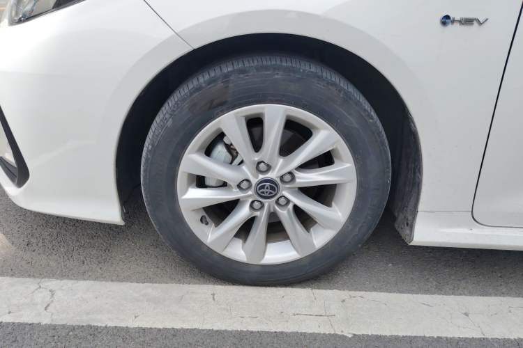 Used Toyota Corolla 2024 1.8L Smart Electric Hybrid Dual-Engine Elite Edition Exterior 1