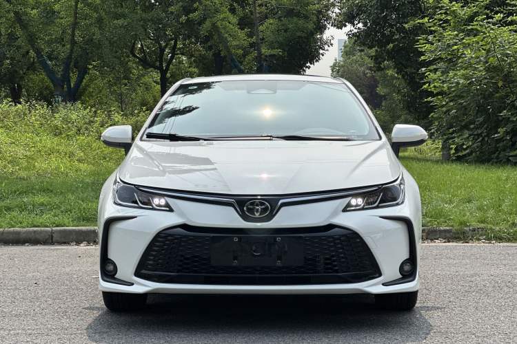 Used Toyota Corolla 2024 1.8L Smart Electric Hybrid Dual-Engine Elite Edition Exterior 2