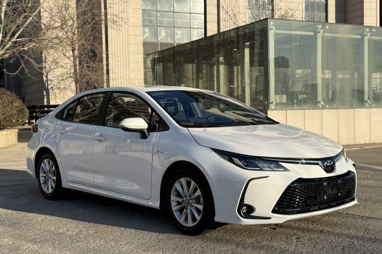 Used Toyota Corolla 2024 1.8L Smart Electric Hybrid Dual-Engine Elite Edition Exterior 2
